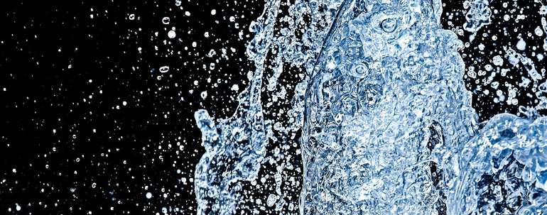 Wasserstrahl.jpg © pixabay.com